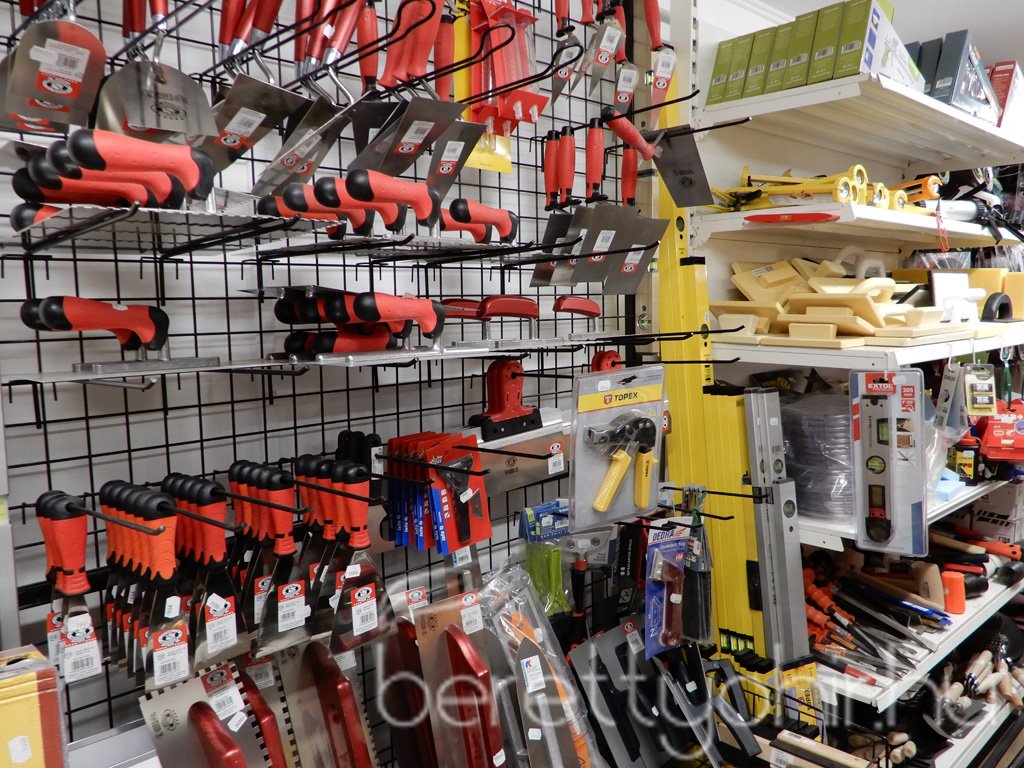 SZABÓ szerszámcentrum 15